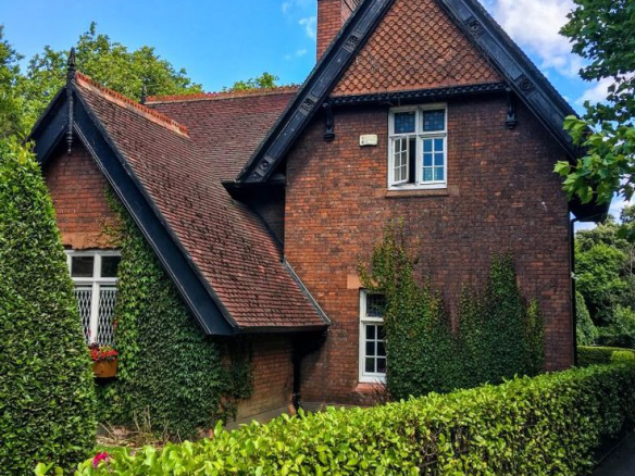 Hadleigh Court, Haddington Road , Ballsbridge, Dublin 4